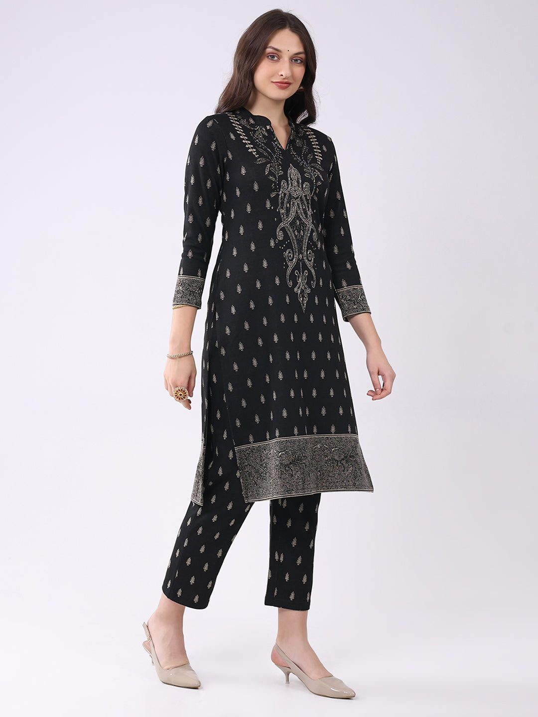 Women Black Printed Round Neck Full Sleeve Kurti Set for Winter