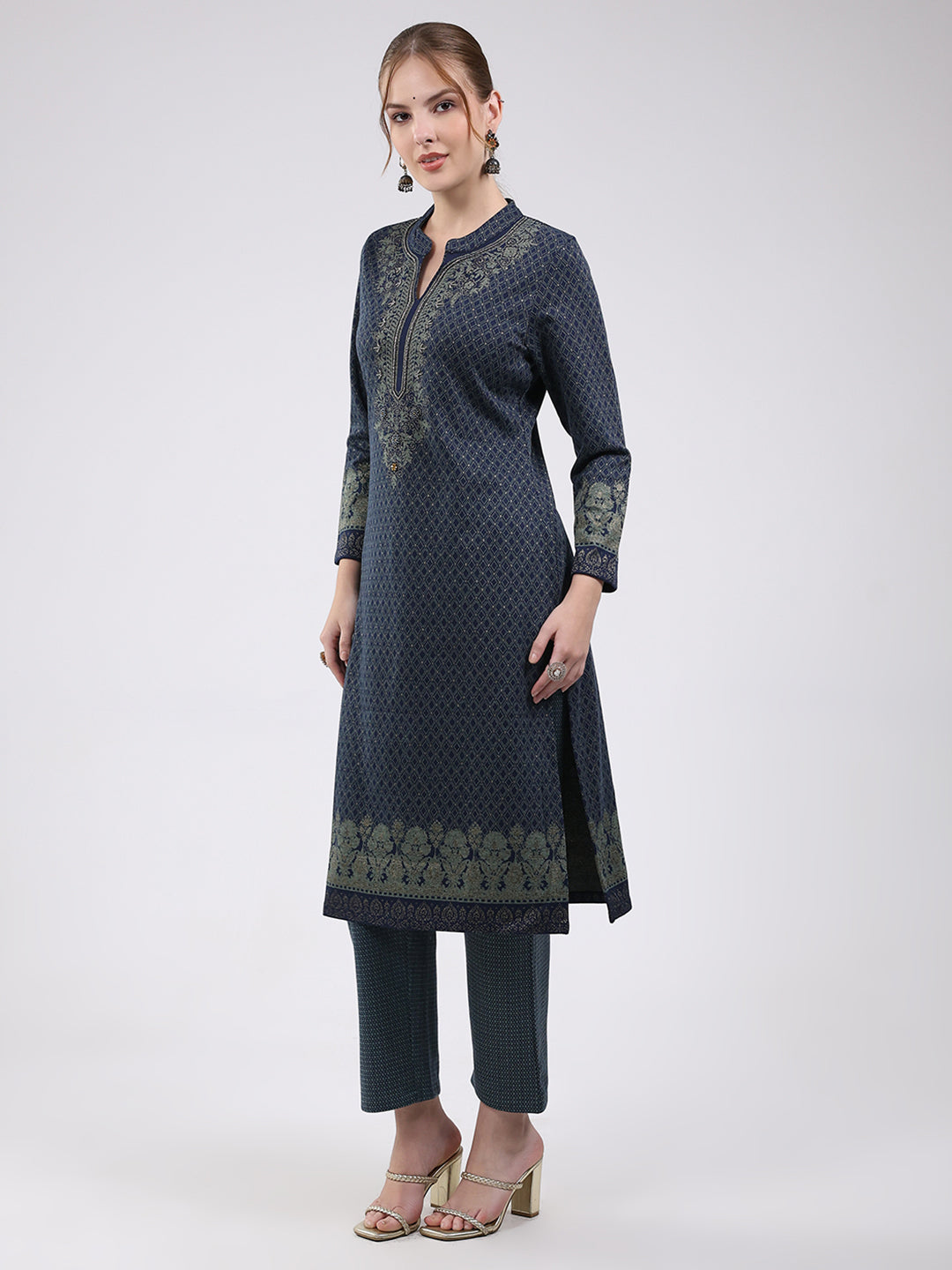 Women Navy Blue Printed Round Neck Full Sleeve Kurti Set for Winter