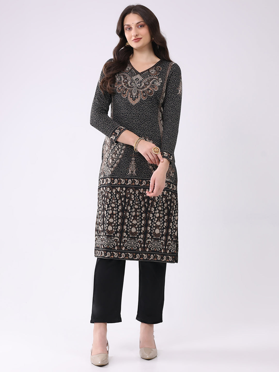 Women Green Printed V Neck Full Sleeve Kurti Set for Winter