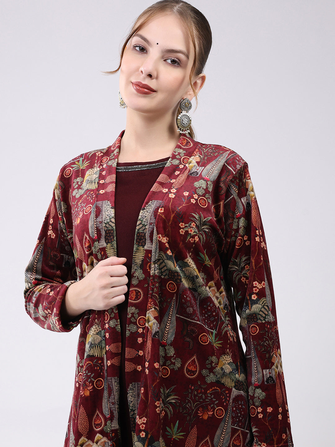 Women Maroon Printed Round Neck Sleeveless Kurti with Shrug (2 Pc set)