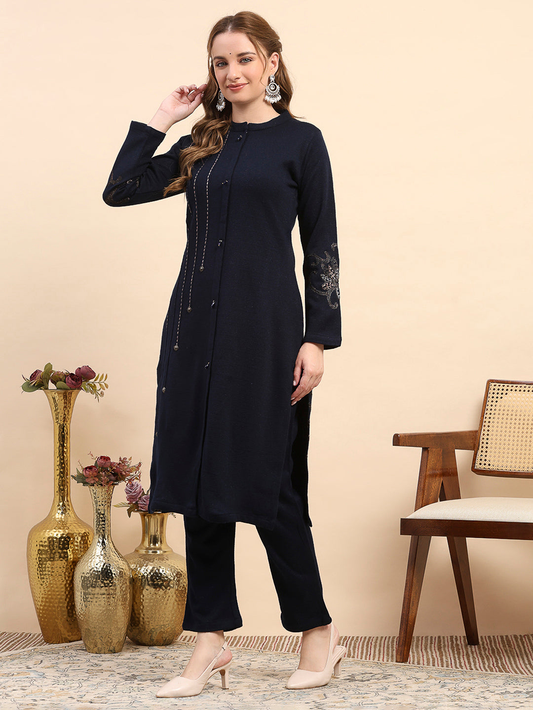 Women Navy Blue Printed Round Neck Full Sleeve Kurti Set for Winter