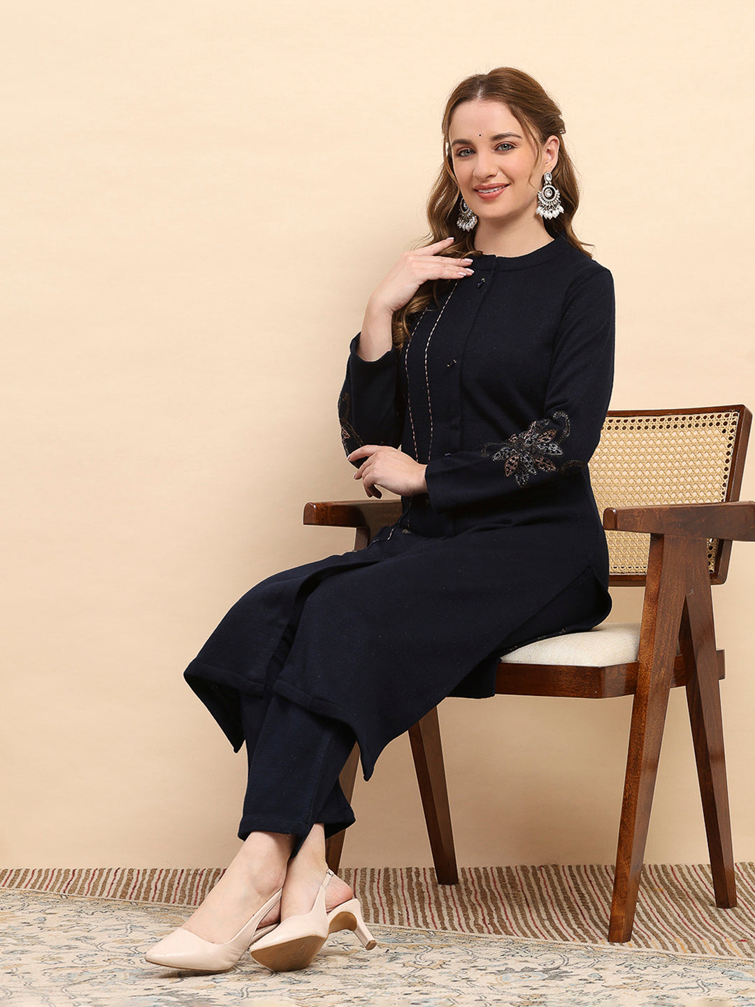 Women Navy Blue Printed Round Neck Full Sleeve Kurti Set for Winter