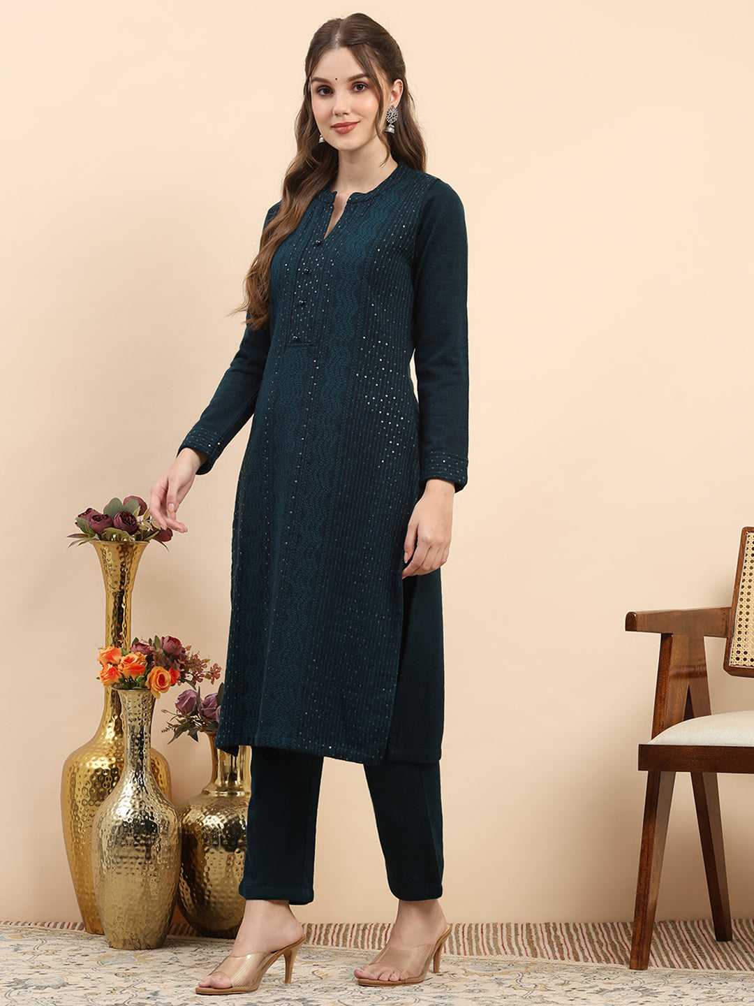 Women Teal Blue Printed Round Neck Full Sleeve Kurti Set for Winter