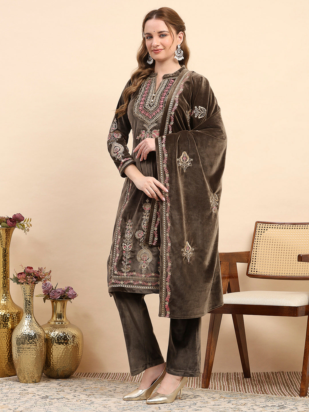 Women Brown Printed Round Neck Full Sleeve 3 Pc Kurti Set for Winter