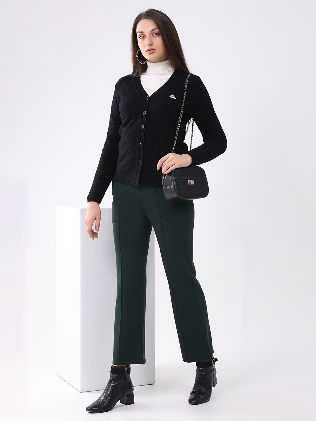 Women Black Solid V Neck Full Sleeve Cardigan