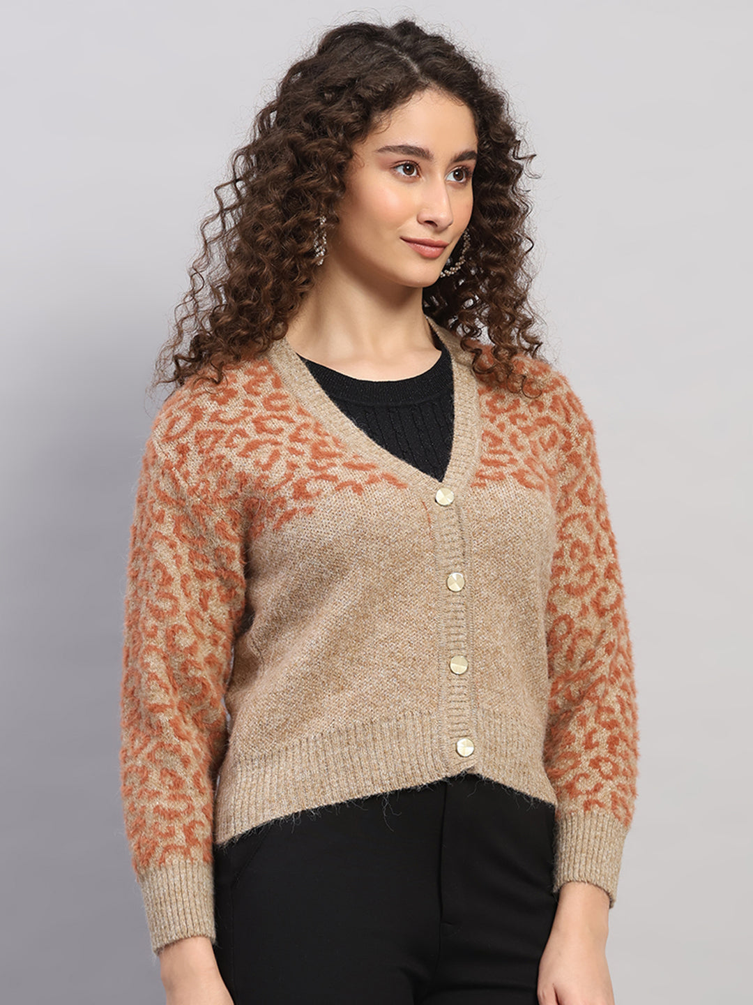 Women Beige Printed V Neck Full Sleeve Cardigan