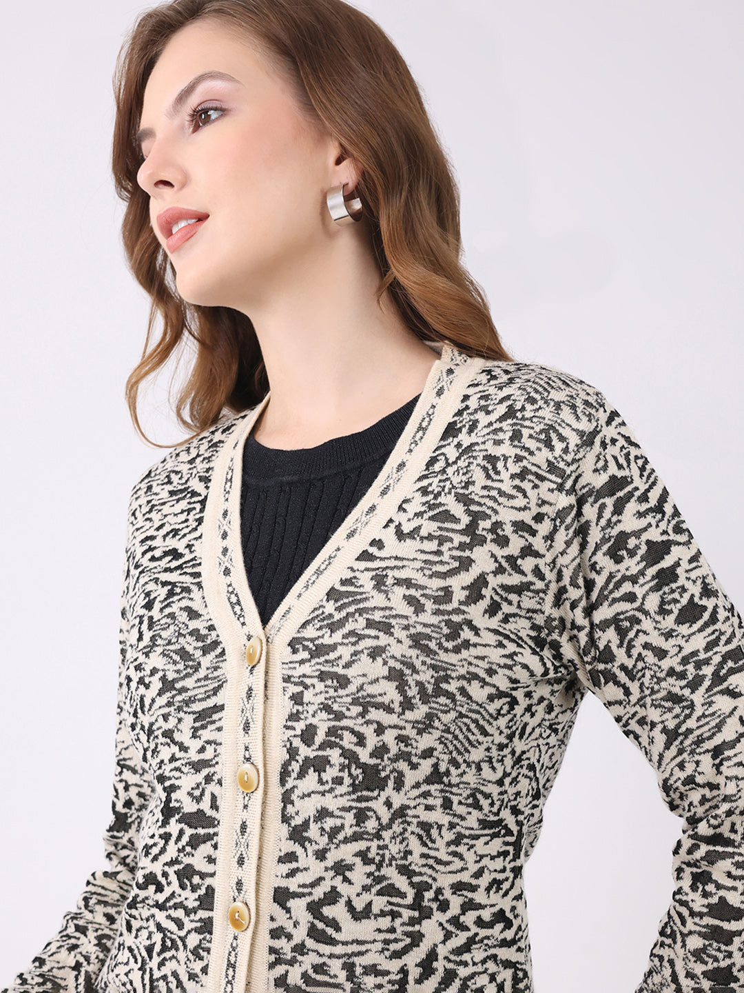 Women Black Self Design V Neck Full Sleeve Cardigan