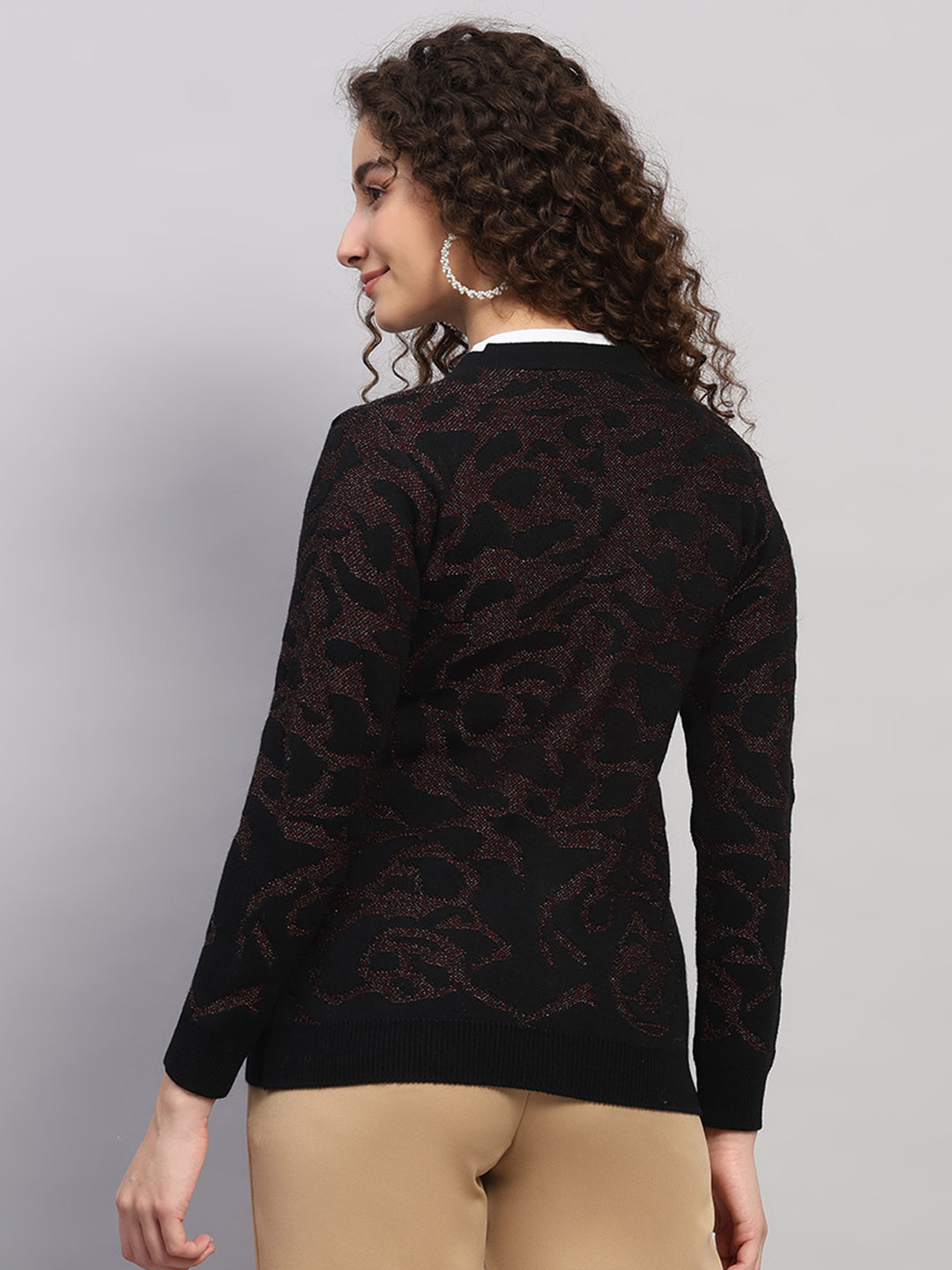 Women Black Jaquard V Neck Full Sleeve Cardigan
