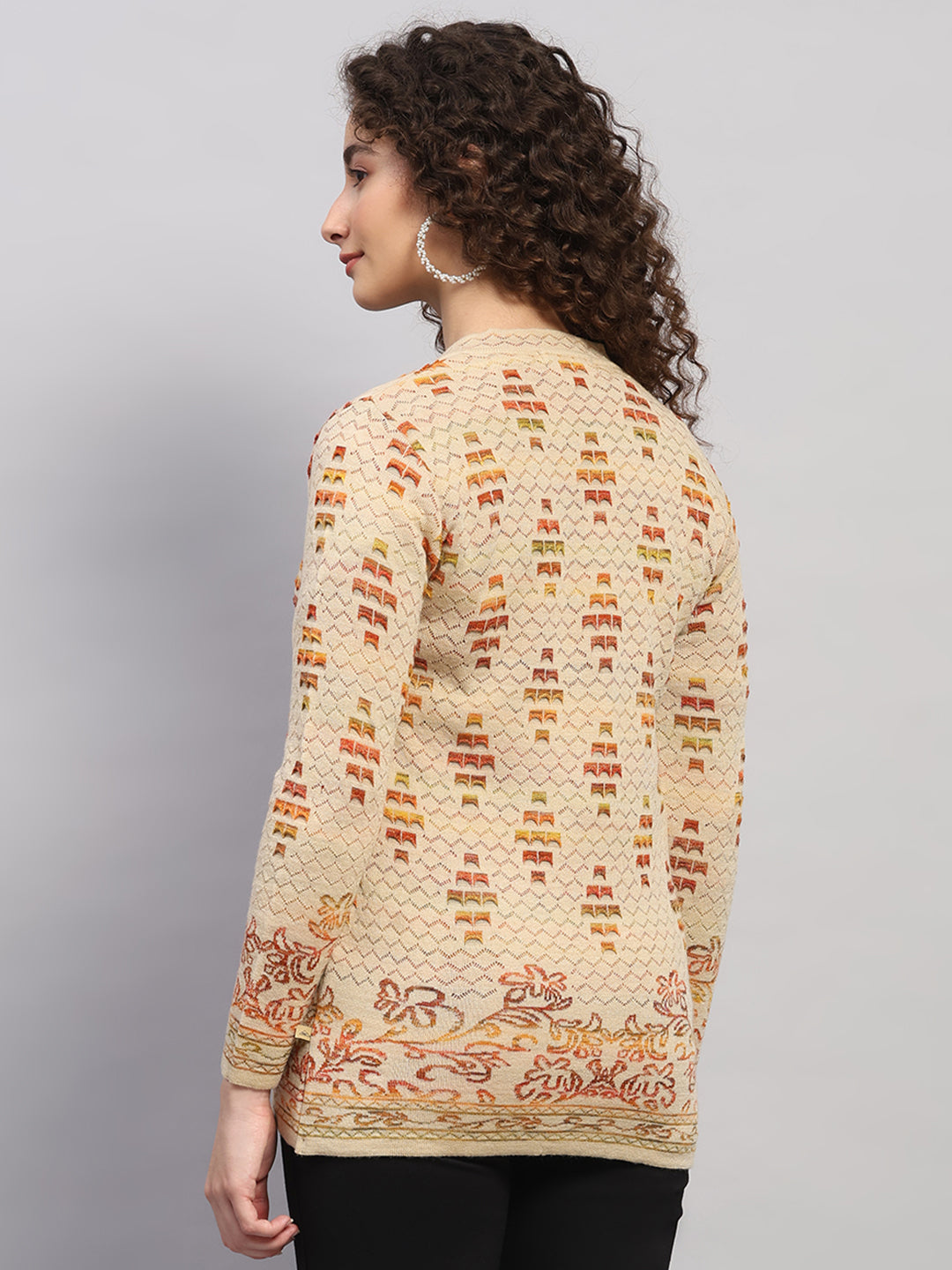 Women Beige Jaquard V Neck Full Sleeve Cardigan