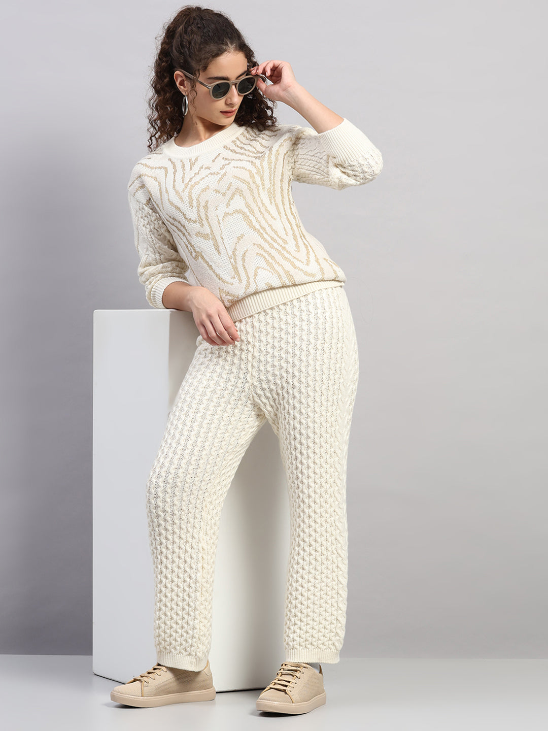 Women Off White Jaquard Round Neck Full Sleeve Cords Set