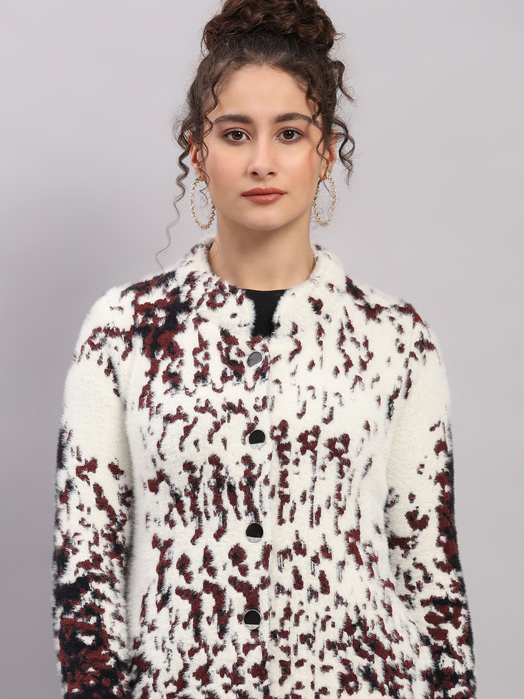Women Multicolor Self Design Round Neck Full Sleeve Knitted Coat