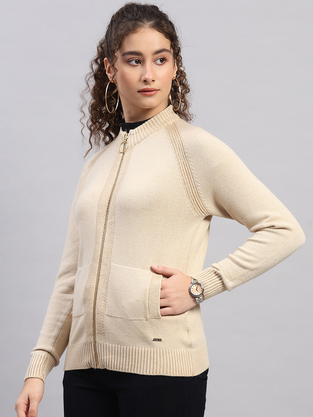 Women Beige Jaquard Round Neck Full Sleeve Cardigan