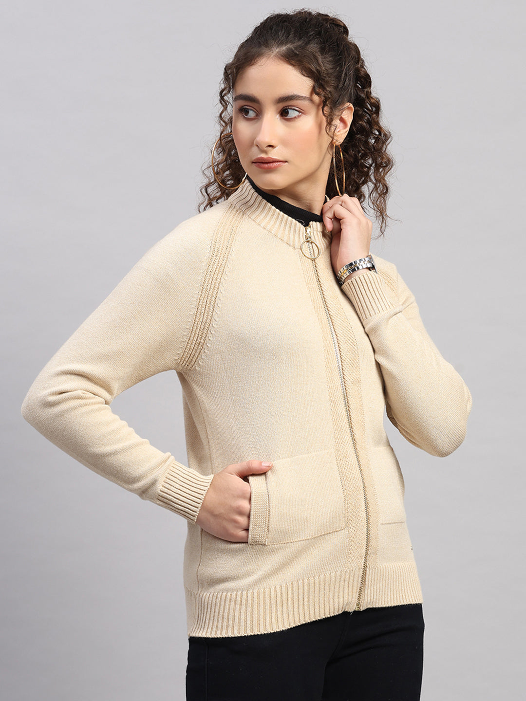 Women Beige Jaquard Round Neck Full Sleeve Cardigan
