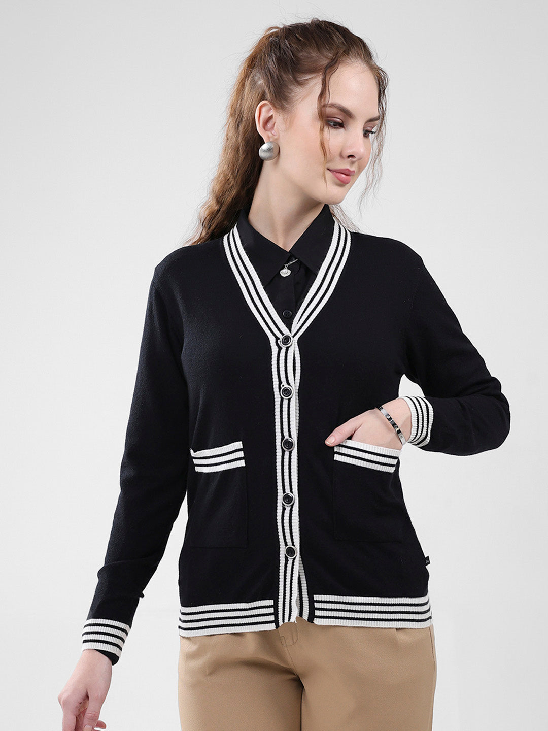Women Black Solid V Neck Full Sleeve Cardigan