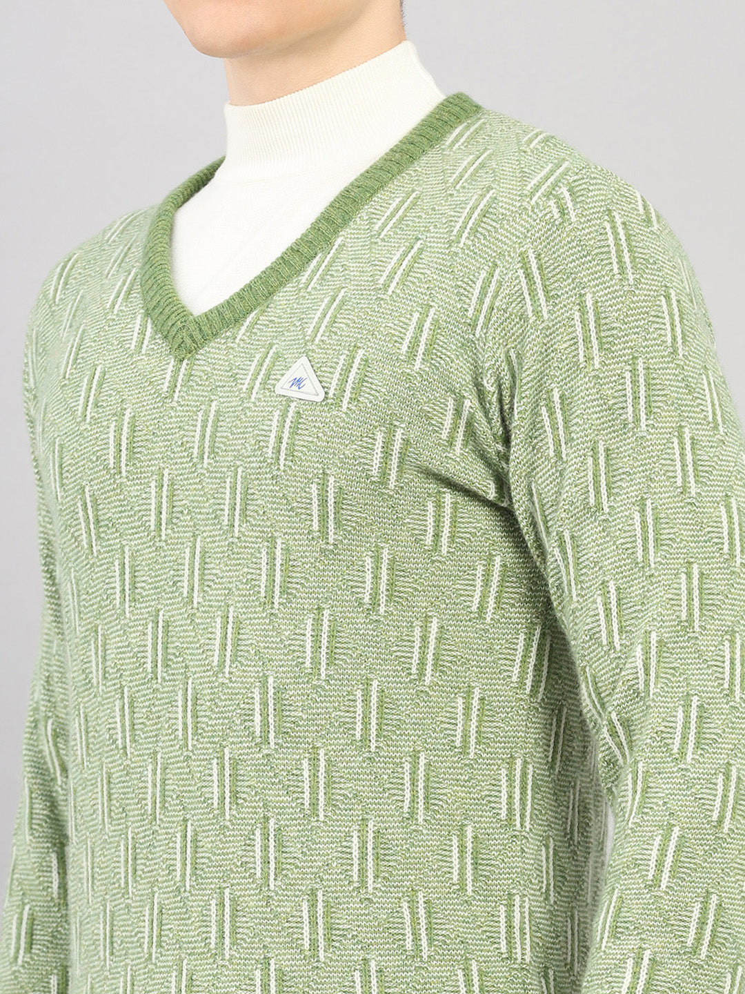 Men Green Self Design V Neck Full Sleeve Pullover