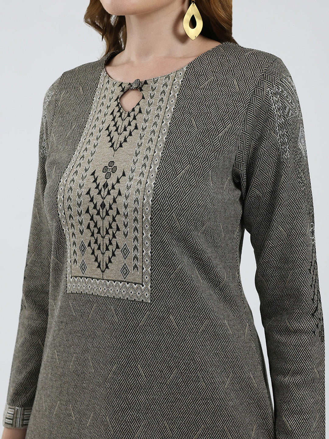 Women Grey Self Design Round Neck Full Sleeve Winter Kurti
