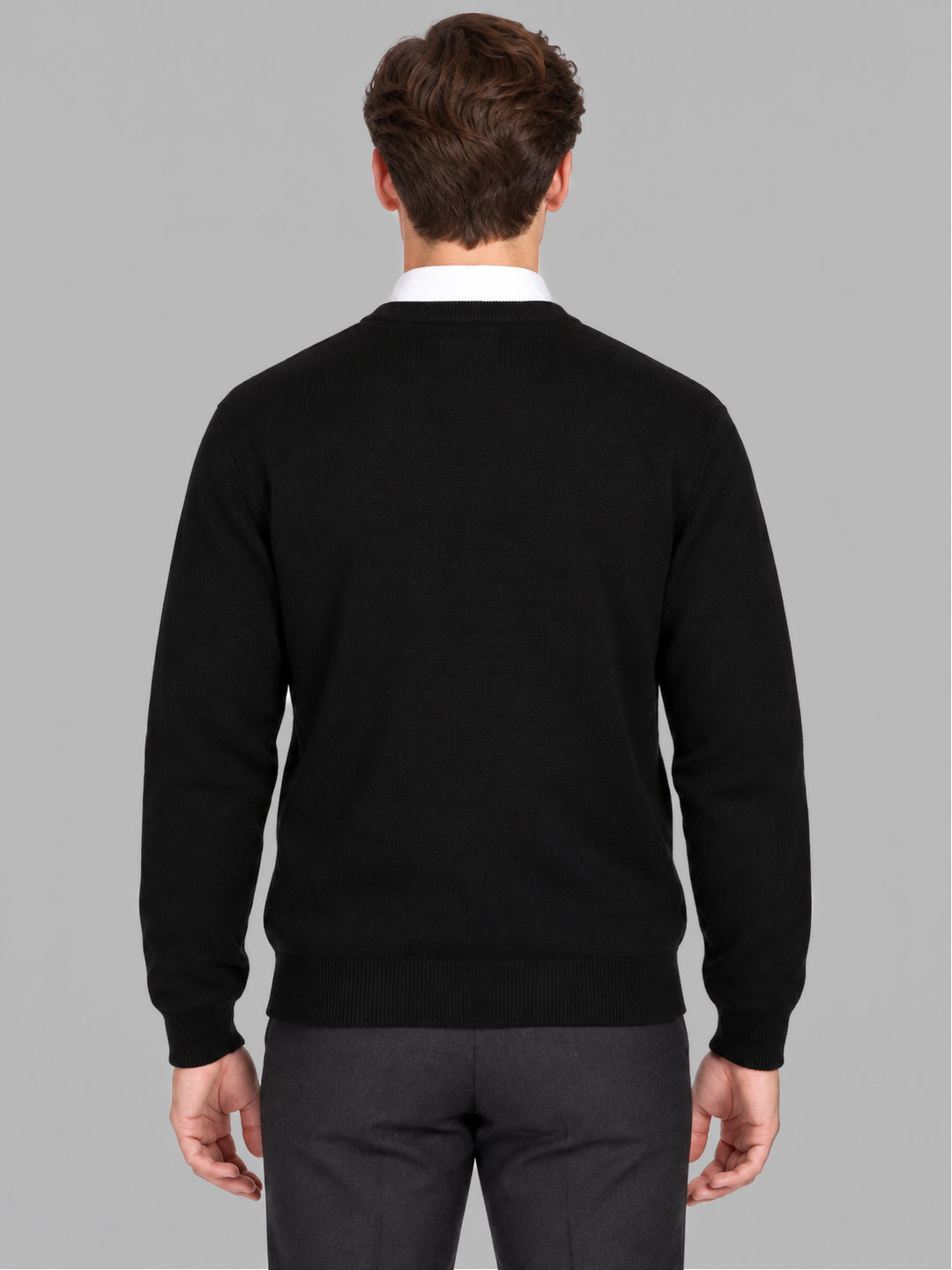 Men Black Solid V Neck Full Sleeve Pullover