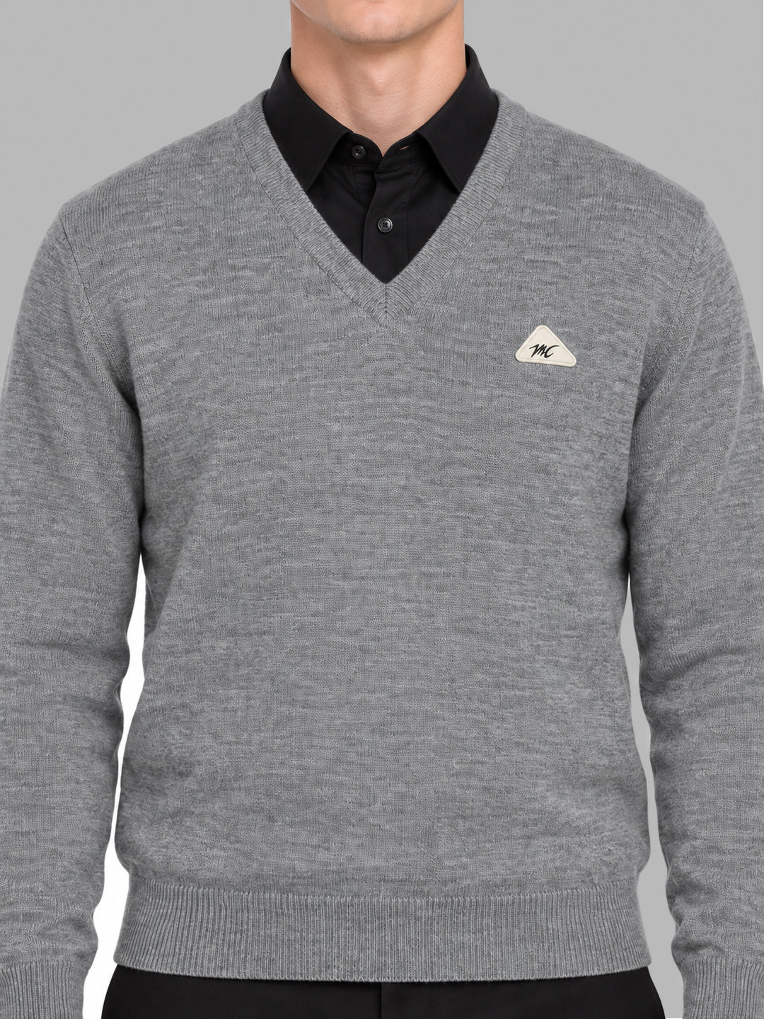 Men Grey Solid V Neck Full Sleeve Pullover