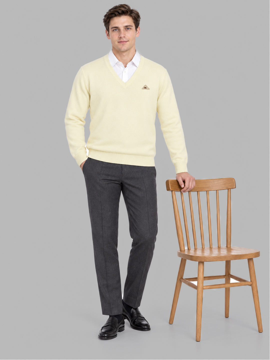 Men Cream Solid V Neck Full Sleeve Pullover