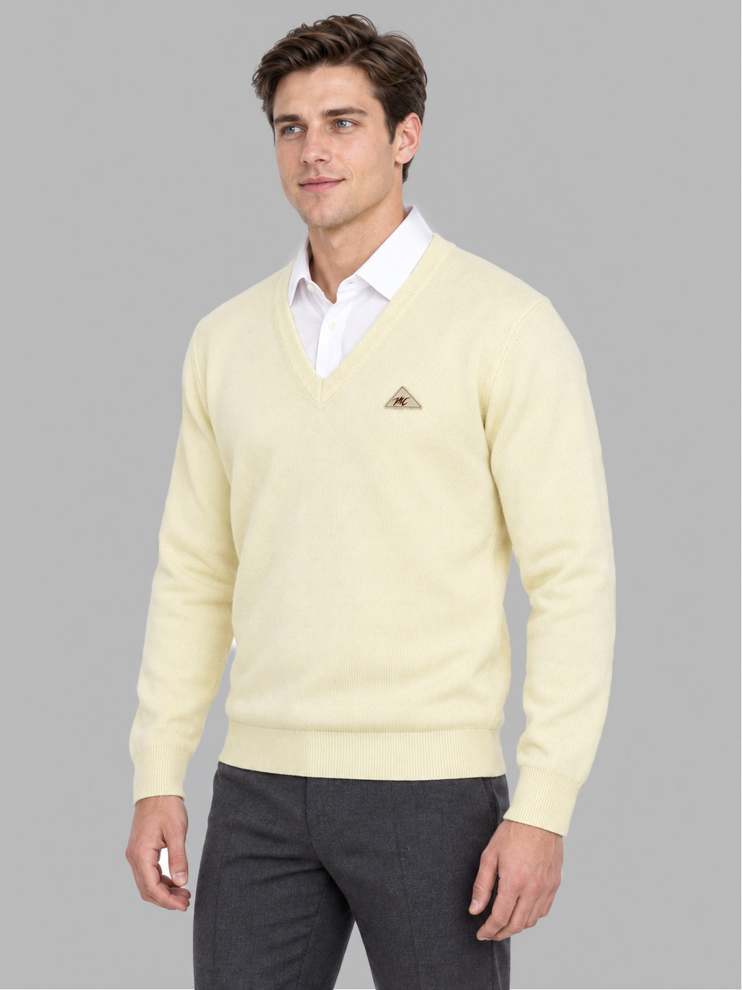 Men Cream Solid V Neck Full Sleeve Pullover