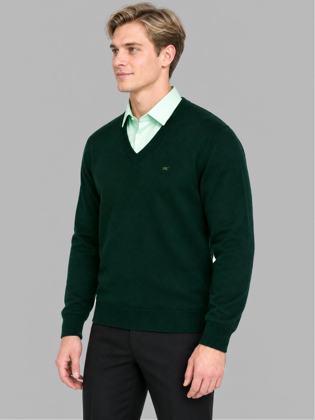 Men Bottle Green Solid V Neck Full Sleeve Pullover