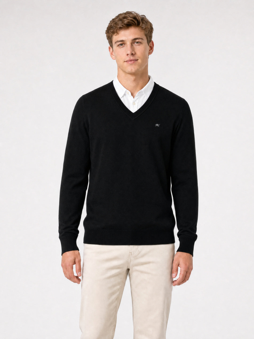 Men Black Solid V Neck Full Sleeve Pullover