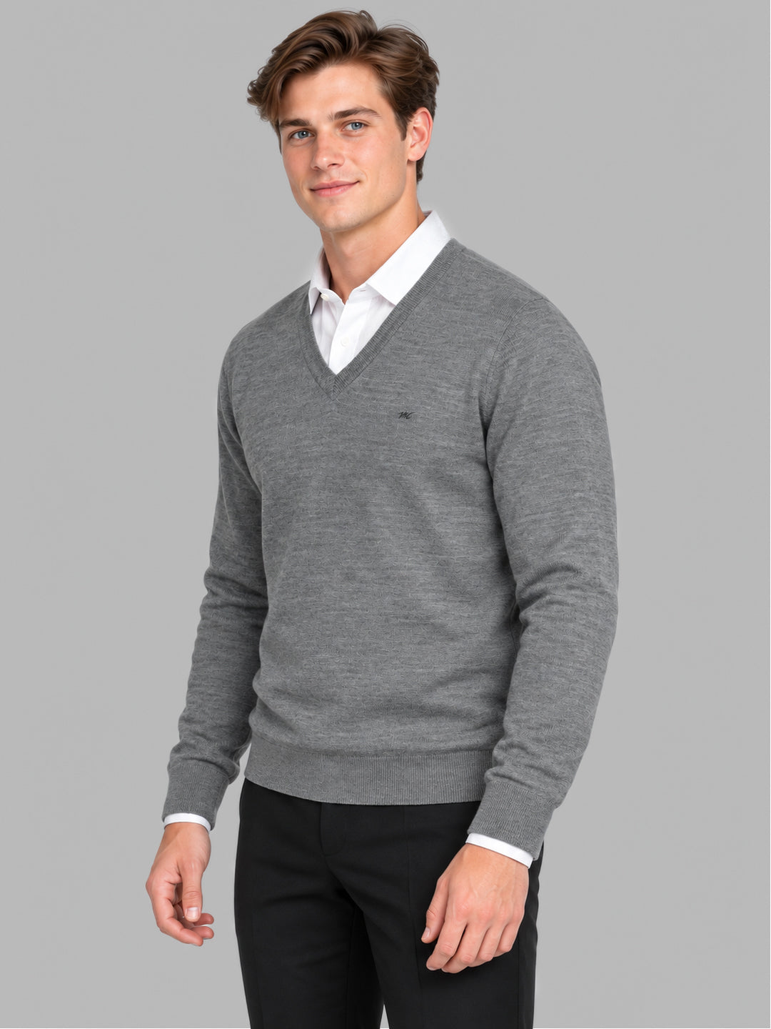 Men Grey Solid V Neck Full Sleeve Pullover