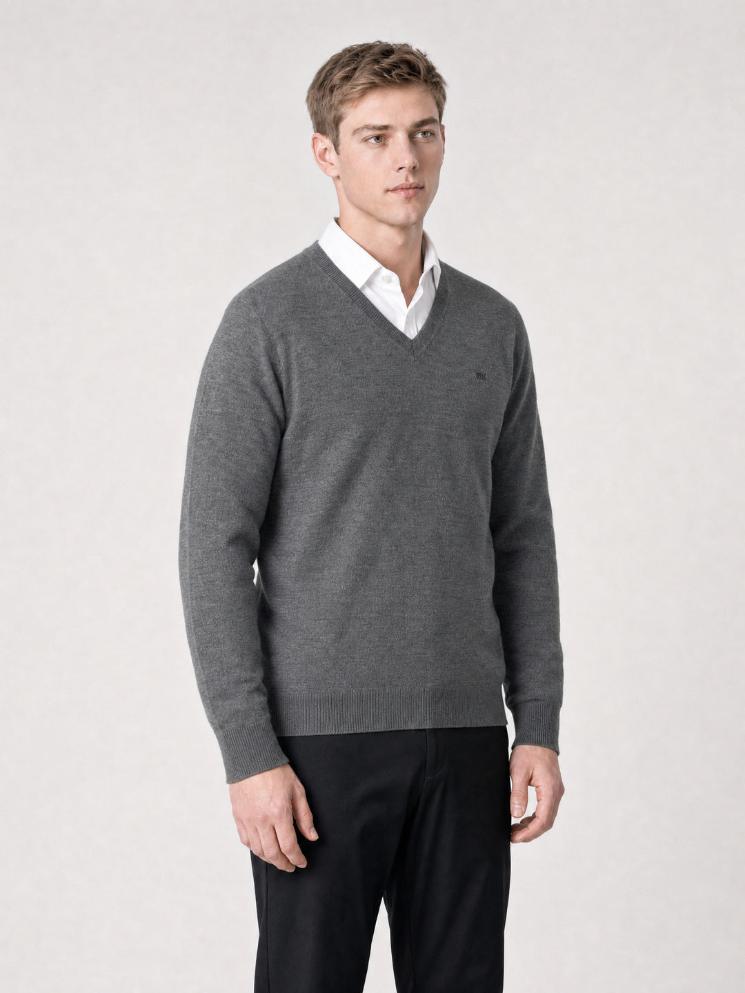 Men Grey Solid V Neck Full Sleeve Pullover