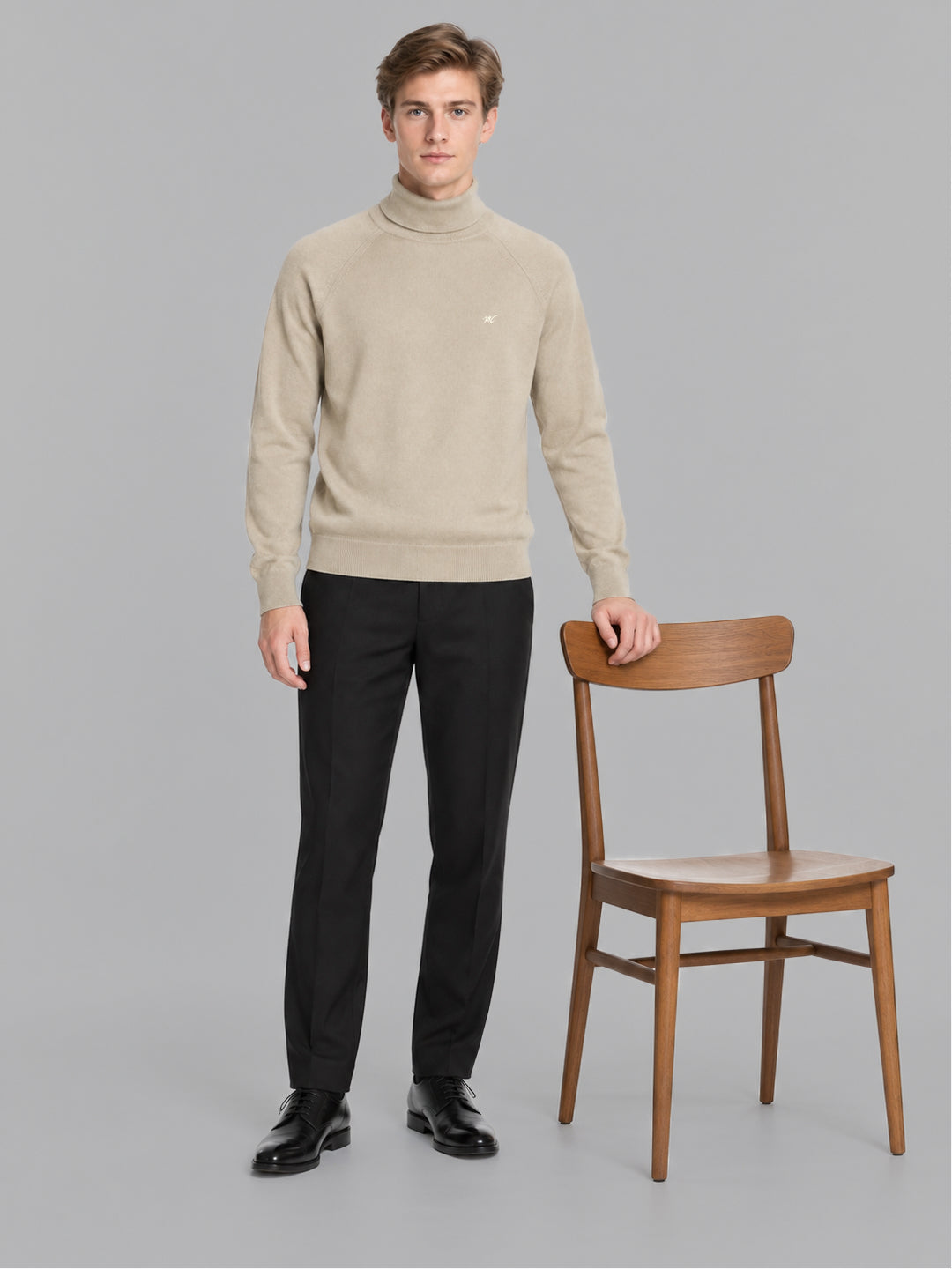Men Beige Solid Turtle Neck Full Sleeve Pullover