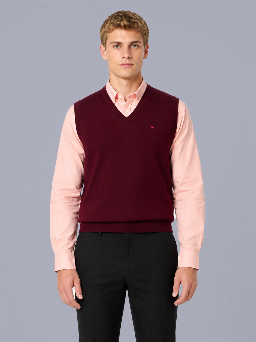 Men Maroon Solid V Neck Sleeveless Sweater