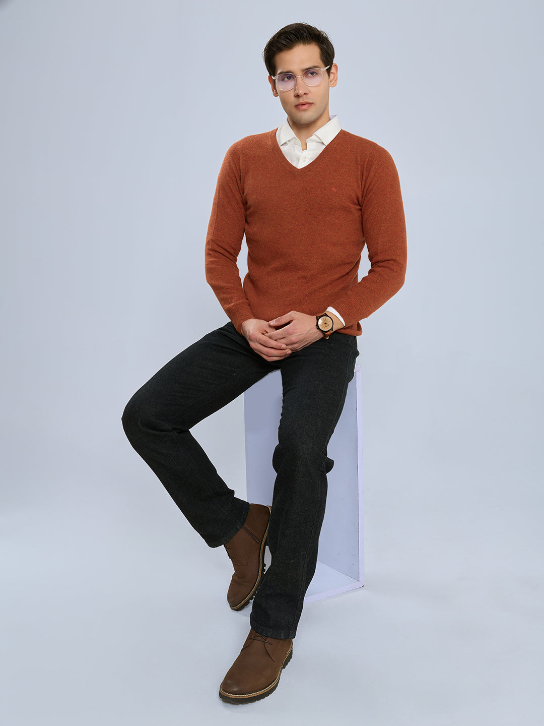 Men Rust Solid V Neck Full Sleeve Pullover