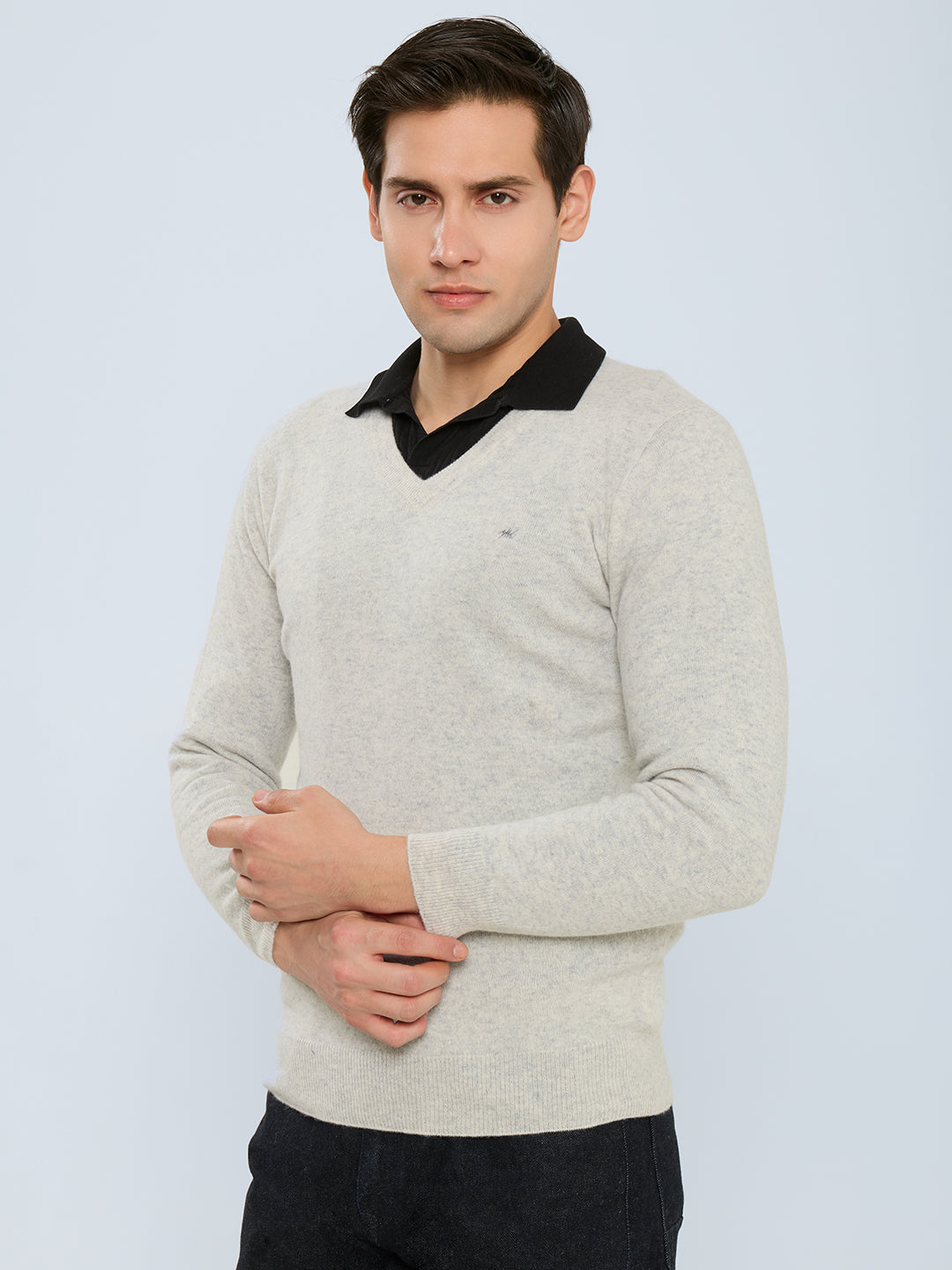 Men Grey Solid V Neck Full Sleeve Pullover