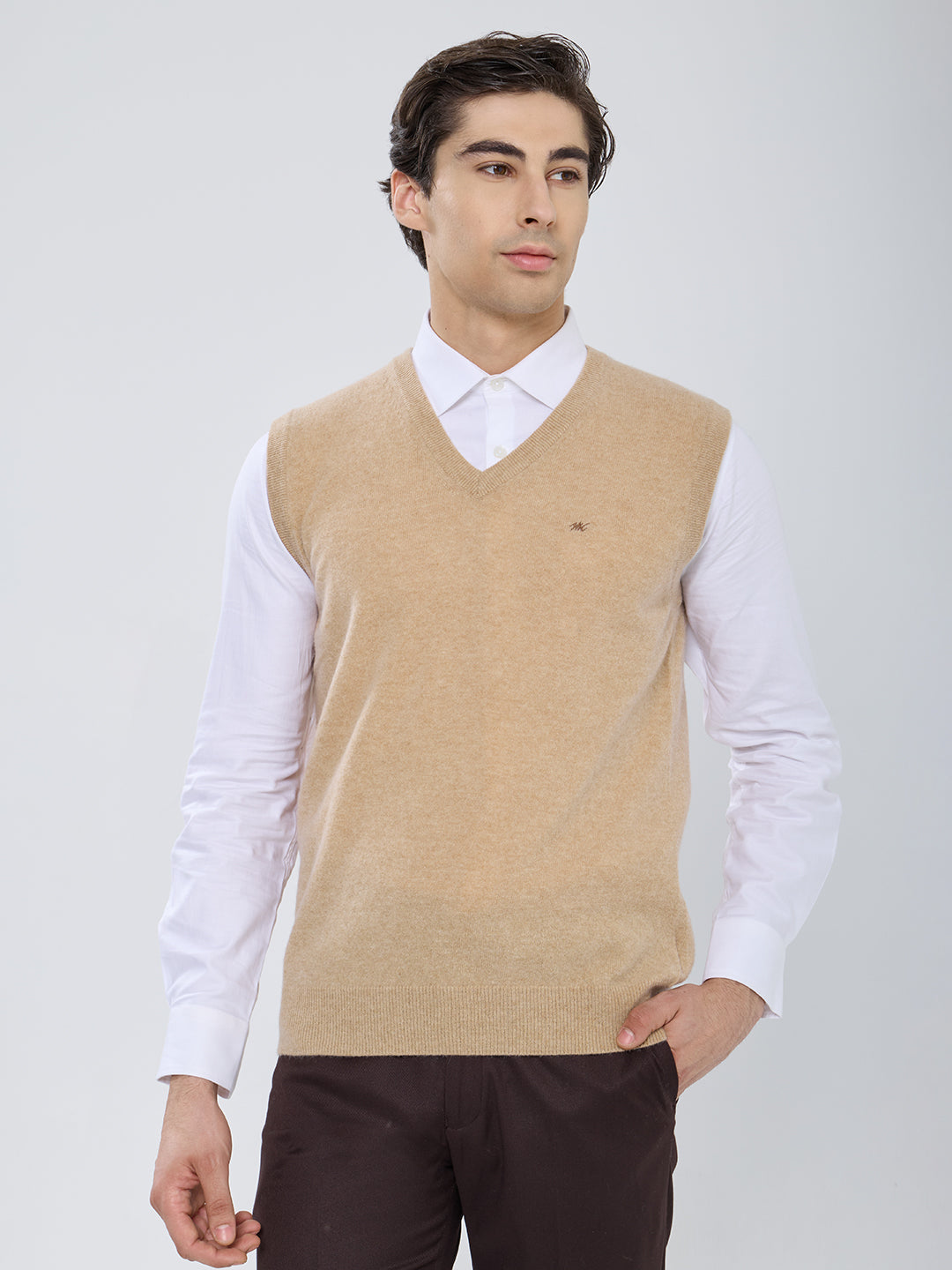 Men Camel Brown Solid V Neck Sleeveless Sweater