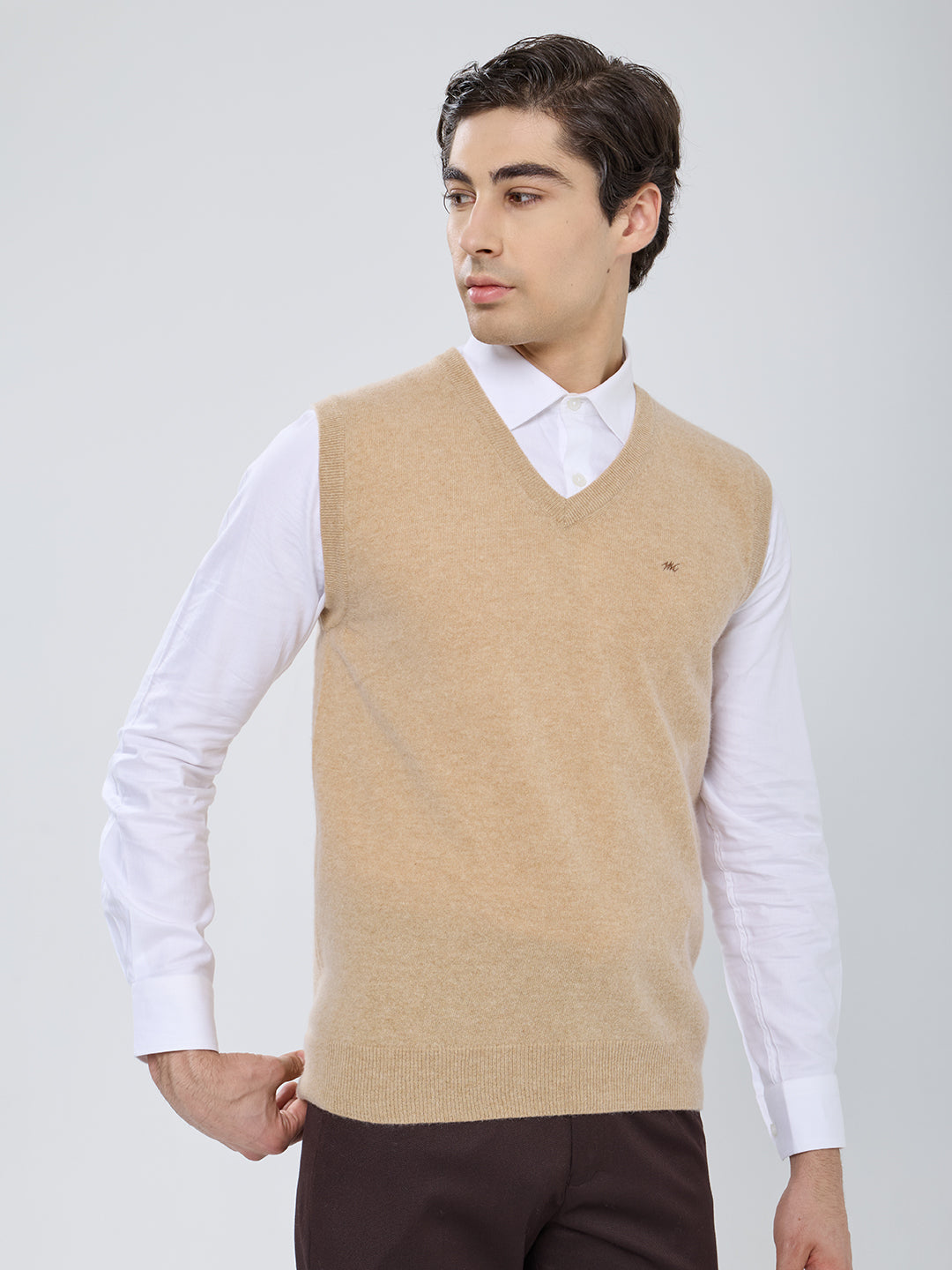 Men Camel Brown Solid V Neck Sleeveless Sweater