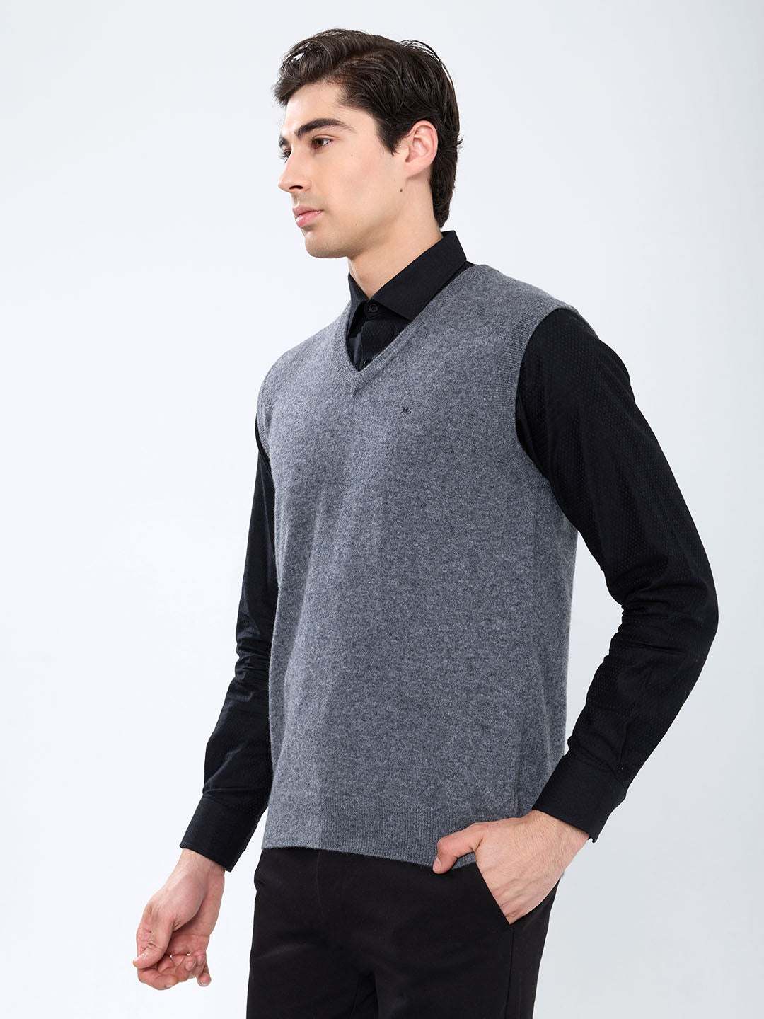 Men Grey Solid V Neck Sleeveless Sweater