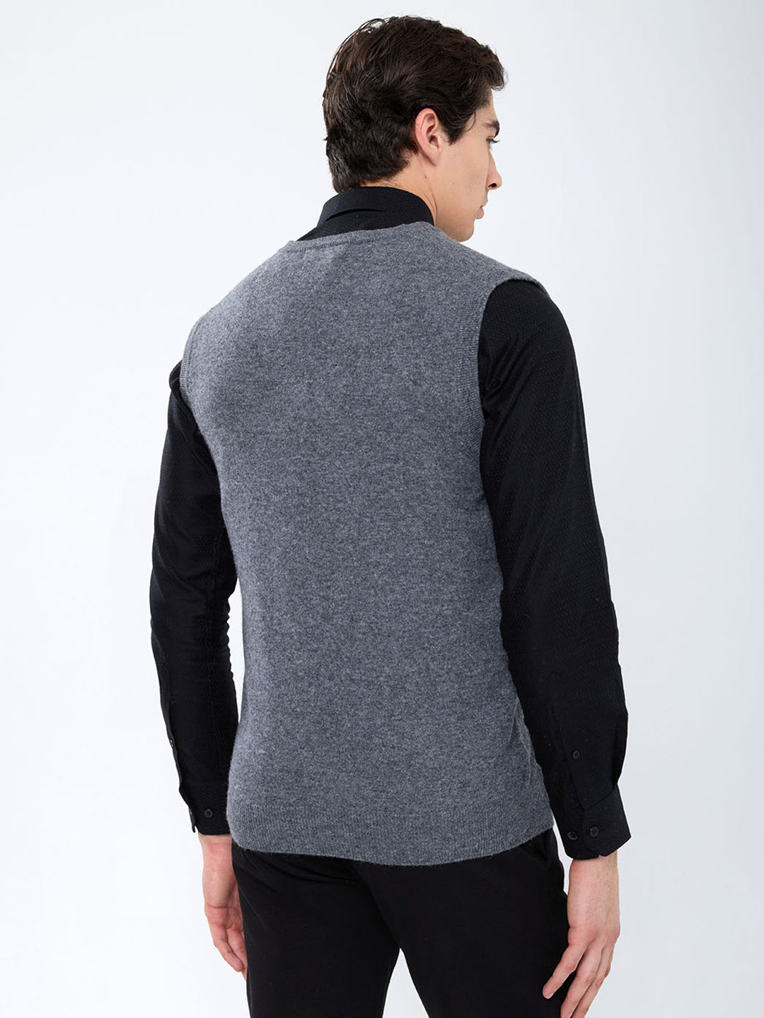 Men Grey Solid V Neck Sleeveless Sweater