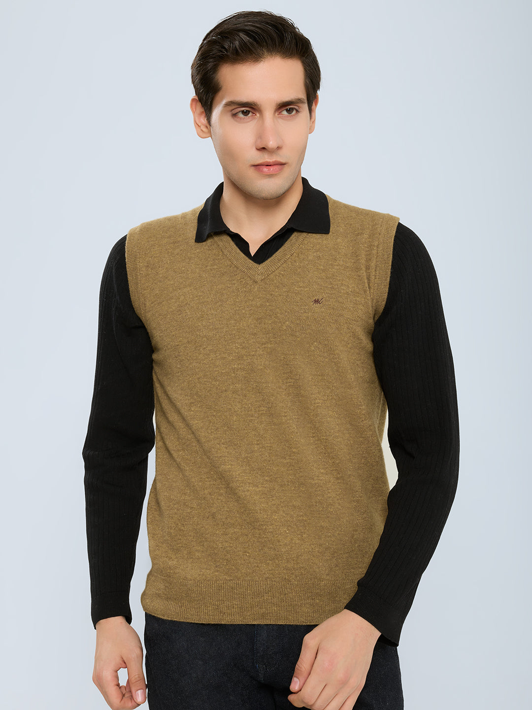Men Khaki & Olive Solid V Neck Sleeveless Sweater