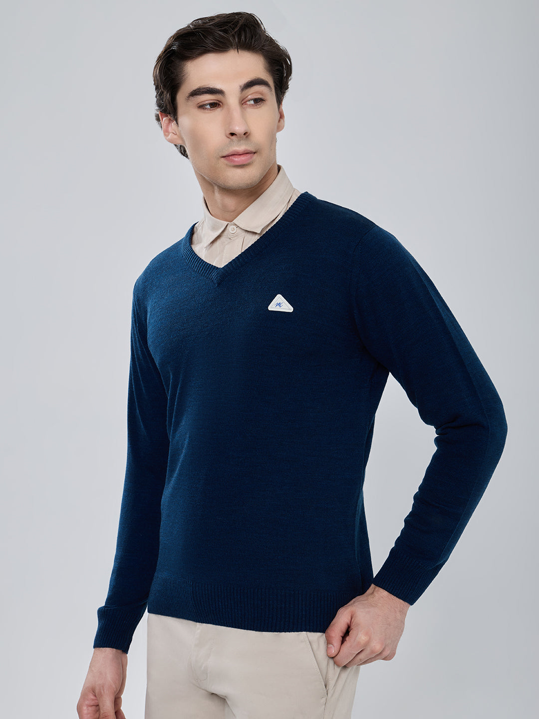 Men Navy Blue Solid V Neck Full Sleeve Pullover
