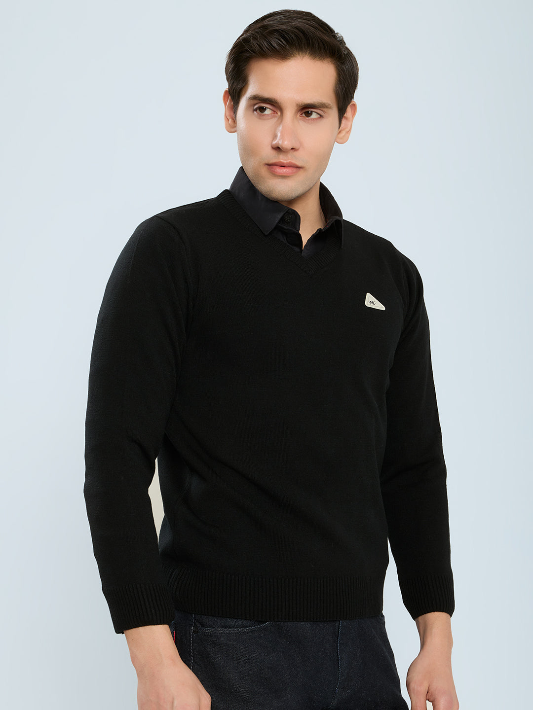 Men Black Solid V Neck Full Sleeve Pullover