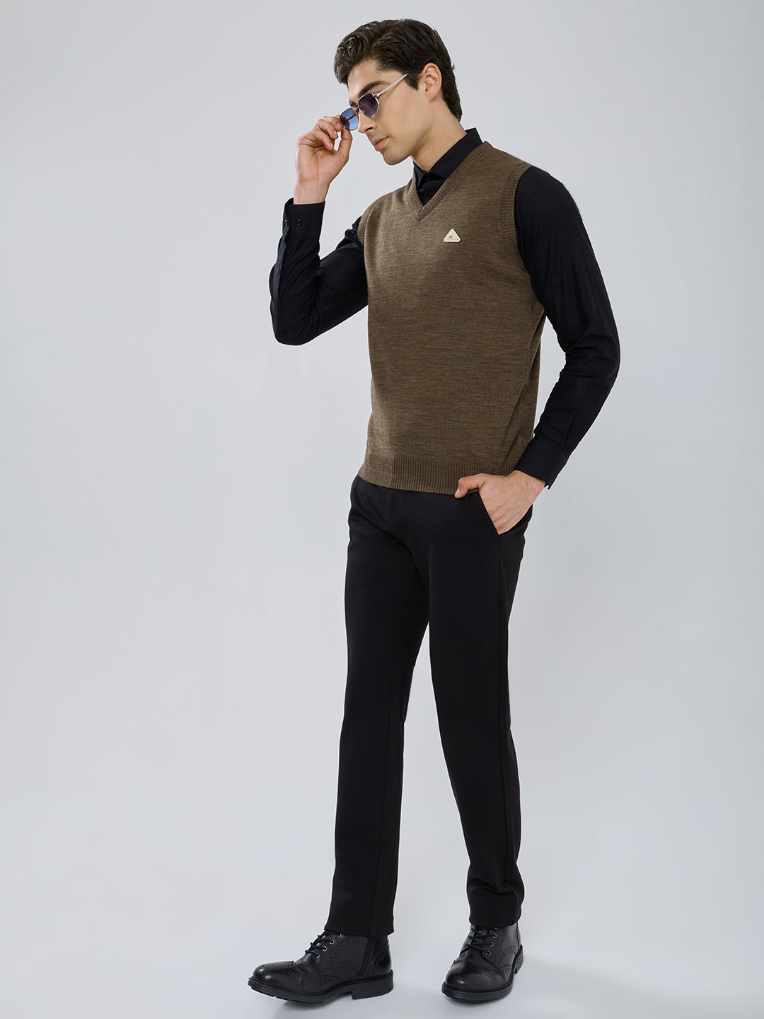 Men Brown Solid V Neck Sleeveless Sweater