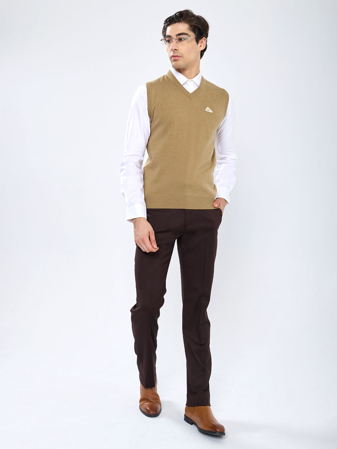 Men Camel Brown Solid V Neck Sleeveless Sweater