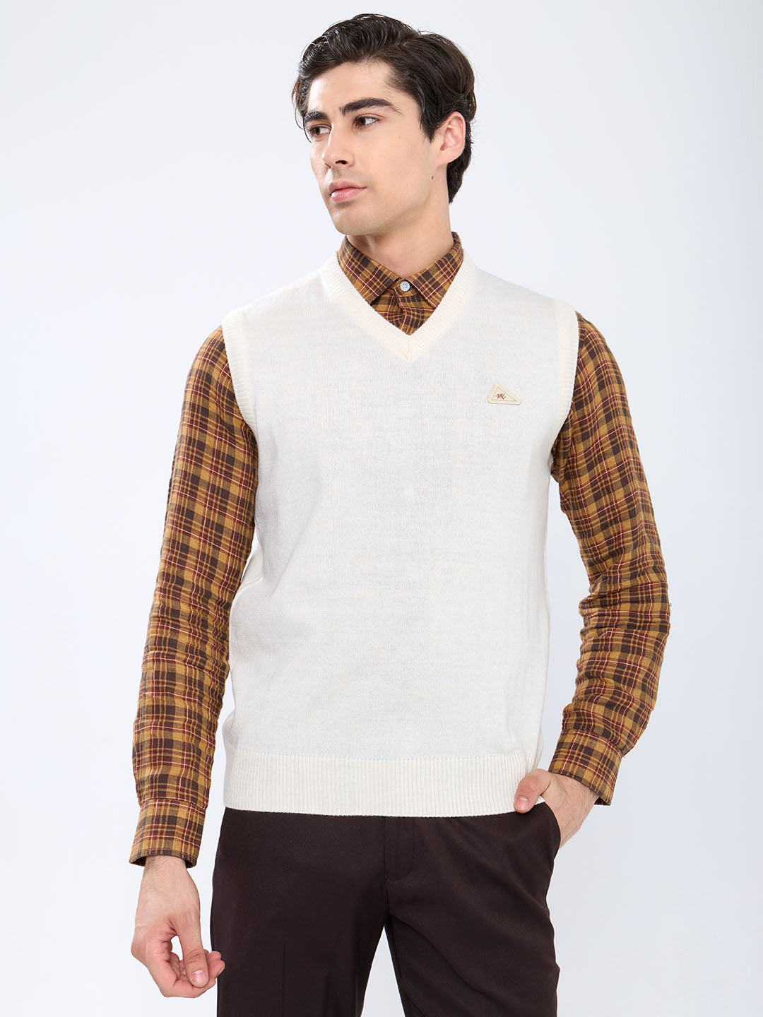 Men Cream Solid V Neck Sleeveless Sweater