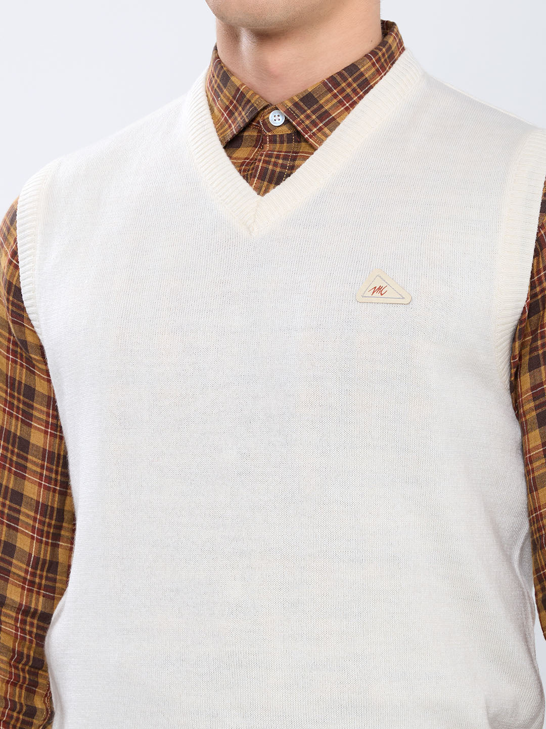 Men Cream Solid V Neck Sleeveless Sweater