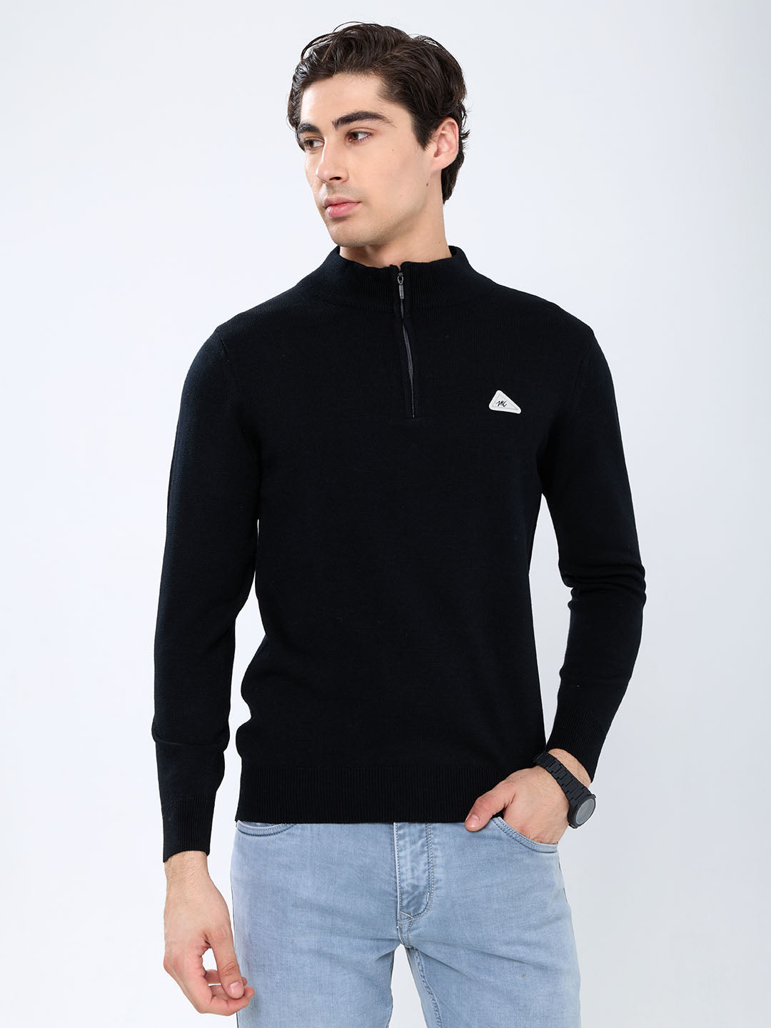 Men Black Solid Collar Full Sleeve Pullover