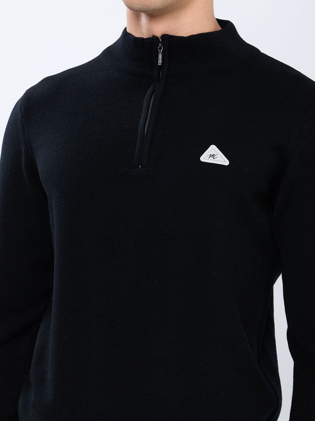 Men Black Solid Collar Full Sleeve Pullover