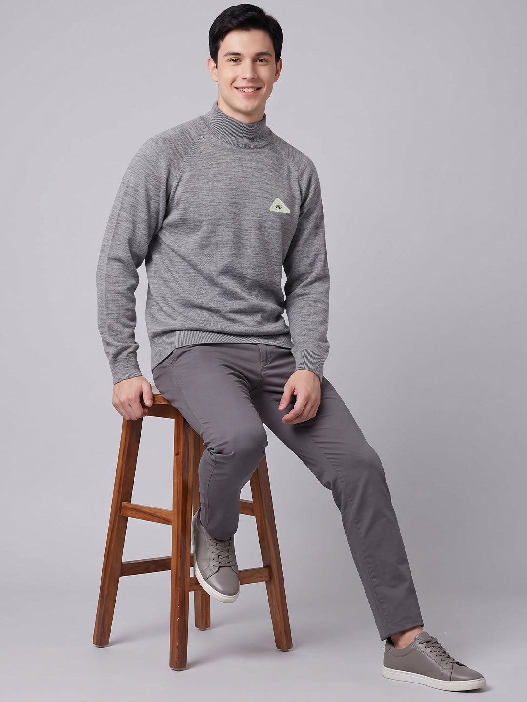 Men Grey Solid Turtle Neck Full Sleeve Pullover