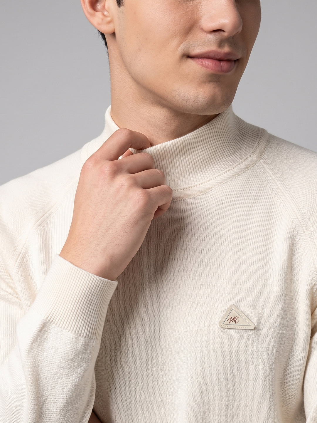 Men Cream Solid Turtle Neck Full Sleeve Pullover