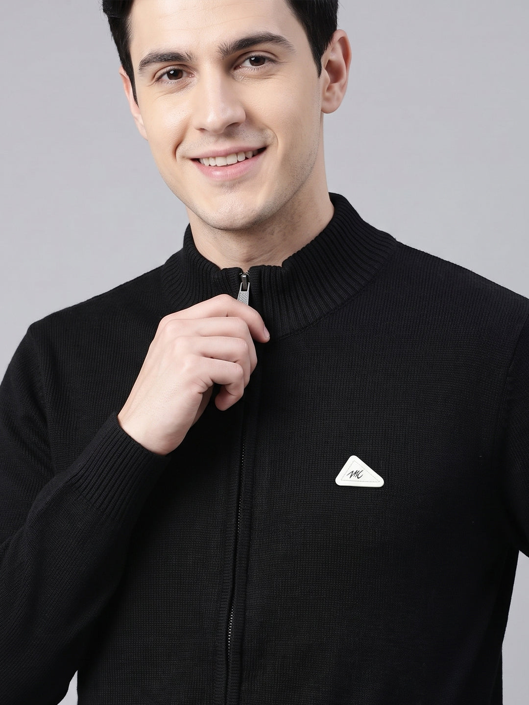 Men Black Solid Turtle Neck Full Sleeve Pullover