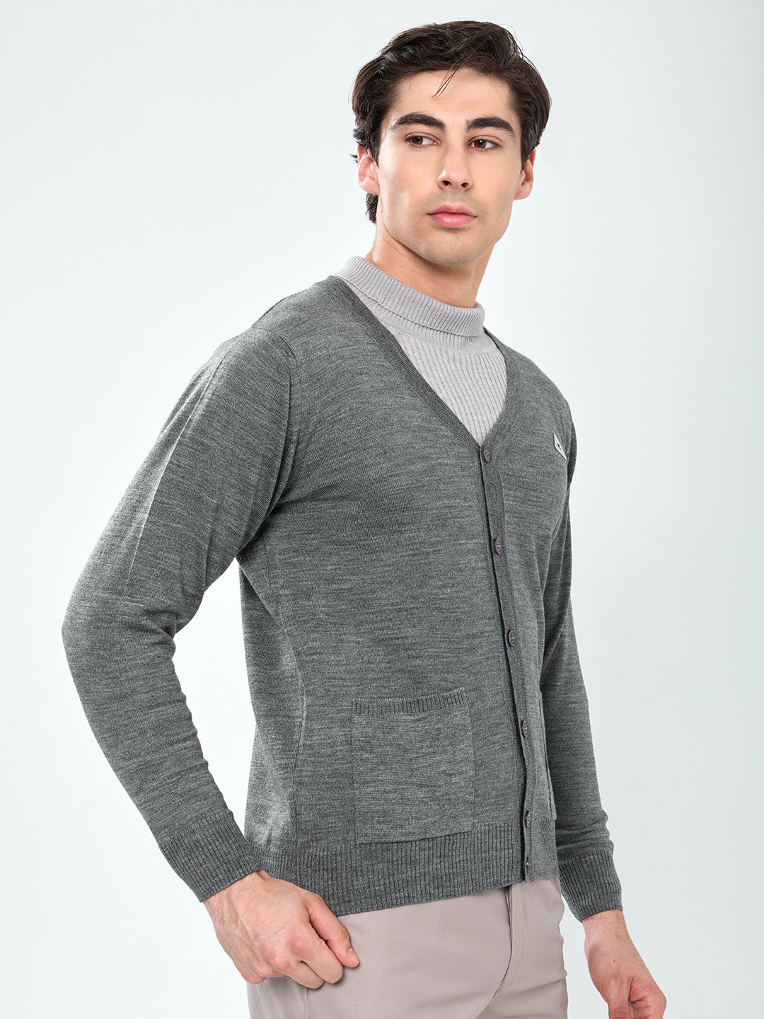 Men Grey Solid V Neck Full Sleeve Cardigan