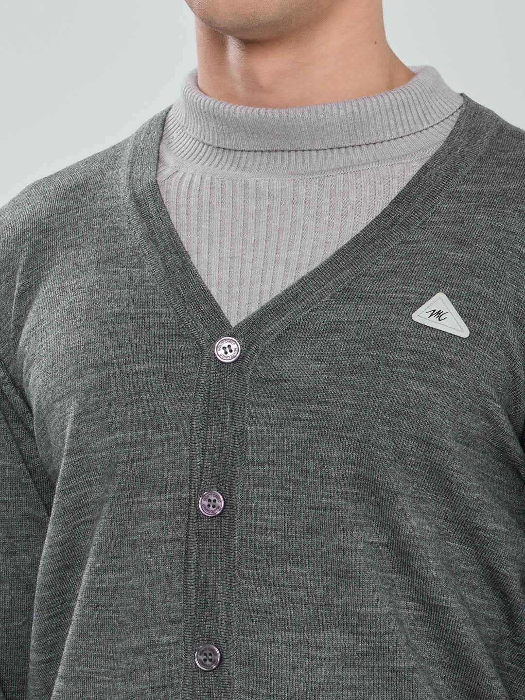 Men Grey Solid V Neck Full Sleeve Cardigan